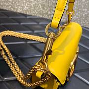 Valentino Locò Small Shoulder Bag In Yellow Calfskin 20x11x5 cm - 4