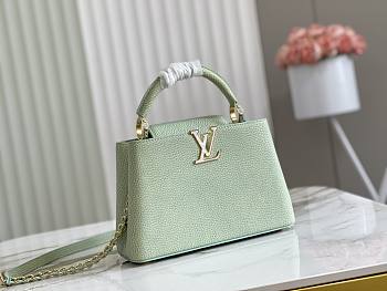 LV Capucines BB Green Taurillon Leather M59850 Size 27x18x9 cm