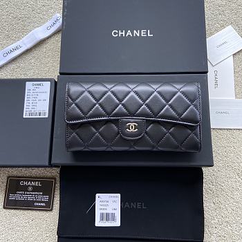 Chanel Classic Long Flap Wallet Smooth Leather Silver Hardware A80758 19 cm