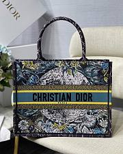 Dior Small Book Tote Blue Multicolor Constellation Embroidery M1296 36.5 cm - 1