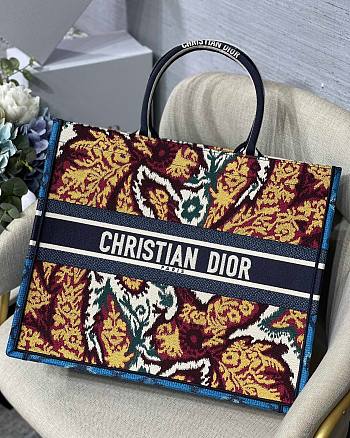 Dior Large Book Tote Paisley Blue Embroidery M1286 Size 41.5 cm