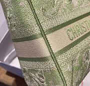Dior Lady Green Toile De Jouy Embroidery Size 24 x 20 x 11 cm - 4