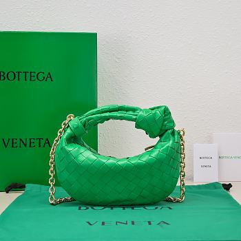Bottega Veneta Mini Jodie Chain Strap Green Size 28 x 23 x 8 cm