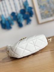 Chanel Small Hobo White Lambskin Bag Size 12.5x19x6.5 cm - 6