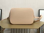 Celine Small Bucket Cuir Triomphe Smooth Calfskin Cream size 30x22x13 cm - 5