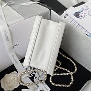 Chanel Small Vanity Bag White Calfskin AS3344 size 11.5x15x8.5 cm - 4