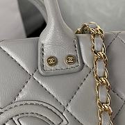Chanel Small Vanity Bag Gray Calfskin AS3344 size 11.5x15x8.5 cm - 5
