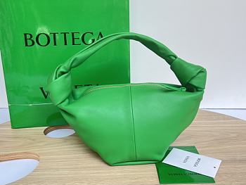 Bottega Veneta Double Knot Green 629635 size 30x23x15 cm