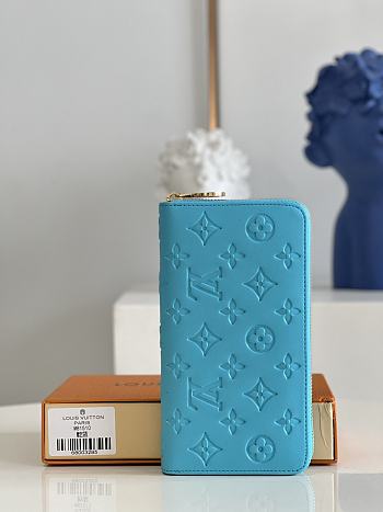 LV Zippy Wallet Turquoise Blue M81512 size 19.5 x 10.5 x 2.5 cm
