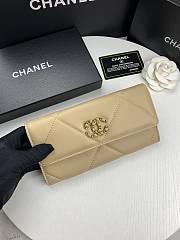 Chanel 19 Long Flap Wallet Beige AP0955 size 19.5x10x2.5 cm - 1