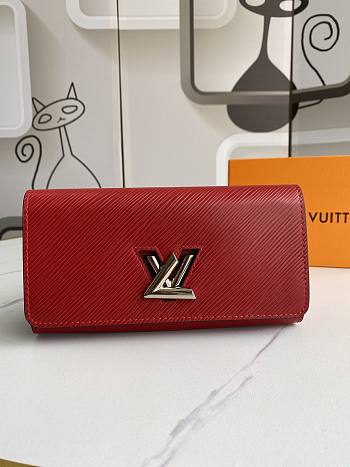 LV Twist Wallet Red size 19.0x 10.5x 2.5 cm