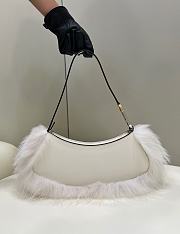 Fendi O'Lock Swing White Leather Clutch size 32x11x5 cm - 5