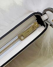 Fendi O'Lock Swing White Leather Clutch size 32x11x5 cm - 2