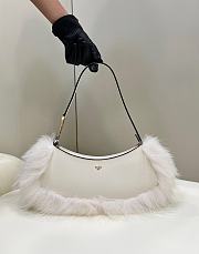 Fendi O'Lock Swing White Leather Clutch size 32x11x5 cm - 1