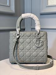 Dior Medium Lady Bag Gray Ultramatte M0565 size 24x20x12 cm - 1