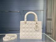 Dior Medium Lady Bag White Ultramatte M0565 size 24x20x12 cm - 1