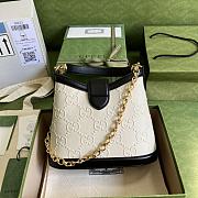 Gucci Small GG Shoulder Bag White 675788 Size 25x21x9 cm - 5