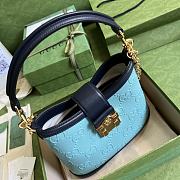 Gucci Small GG Shoulder Bag Blue 675788 Size 25x21x9 cm - 2