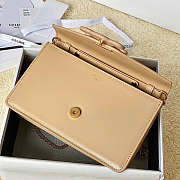 Celine Wallet On Chain Cuir Triomphe Beige Size 19 x 11 x 4 cm - 4