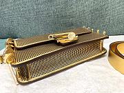 Fendace Baguette Brooch Bag In Gold Leather 28x15.5x7 cm - 4