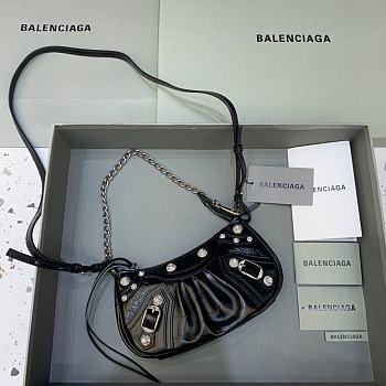 Balenciaga Le Cagole Mini Bag With Chain Black Crocodile Leather 20x11x4 cm