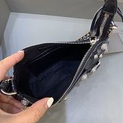 Balenciaga Le Cagole Mini Bag With Chain Black Crocodile Leather 20x11x4 cm - 4