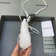 Balenciaga Le Cagole Mini Bag With Chain White Crocodile Leather 20x11x4 cm - 6