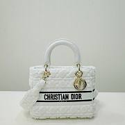 Dior Medium Lady D-Lite White Cannage Wool Embroidered size 24 cm  - 1