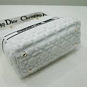 Dior Medium Lady D-Lite White Cannage Wool Embroidered size 24 cm  - 4