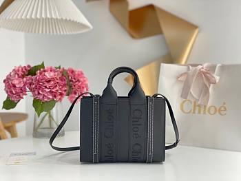 Chloe Small Woody Tote Bag Black Smooth Leather size 26x20x8 cm