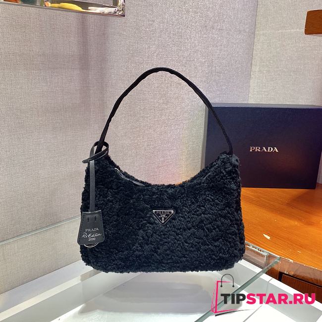  Prada Re-Edition shearling mini bag Black Size 23x14x5 cm - 1