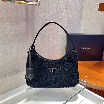  Prada Re-Edition shearling mini bag Black Size 23x14x5 cm