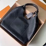 Louis Vuitton Black Mahina M53188 Size 35x40x17 cm - 5