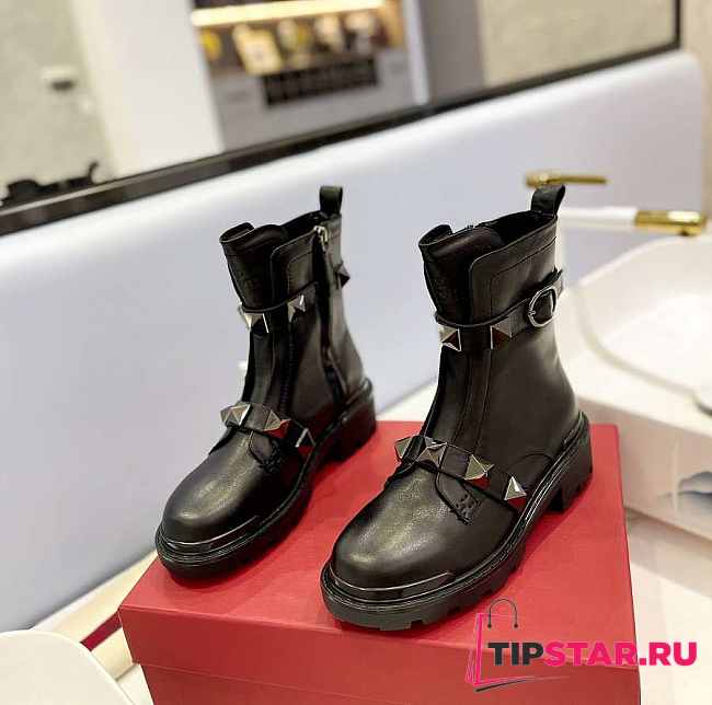 Valentino Garavani Roman Stud leather black silver boots - 1