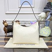  Louis Vuitton CarryAll PM Monogram Empreinte Cream 68123192 Size 30 x 24 x 12 cm - 2