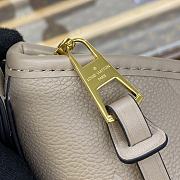  Louis Vuitton M46292 CarryAll MM Bag Tourterelle Grey Size 30 x 39 x 15 cm - 4