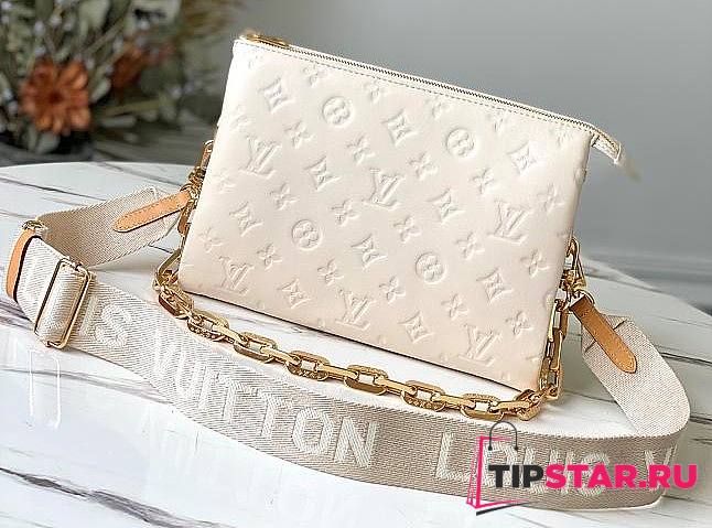 LV Coussin PM Cream M21262 Size 26 x 20 x 12 cm - 1