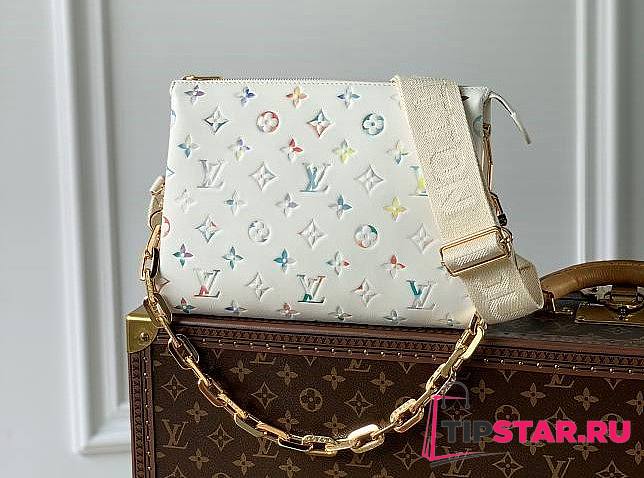 LV Coussin PM White Lambskin Leather M21209 Size 26x20x12 cm - 1