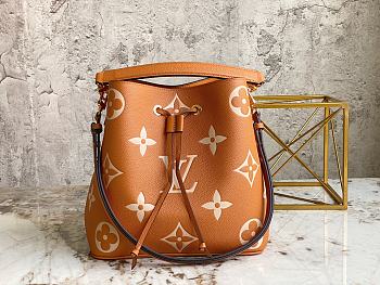 Louis Vuitton NeoNoe Monogram Empreinte Bucket Bag Brown 26x26x 17.5 cm 