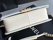 Chanel Medium Boy Chevrom white 67086 Size 25cm - 6