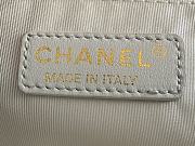 Chanel Medium Boy Chevrom white 67086 Size 25cm - 5