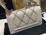 Chanel Boy Bag Latest Bag White 67086 Size 25cm - 4