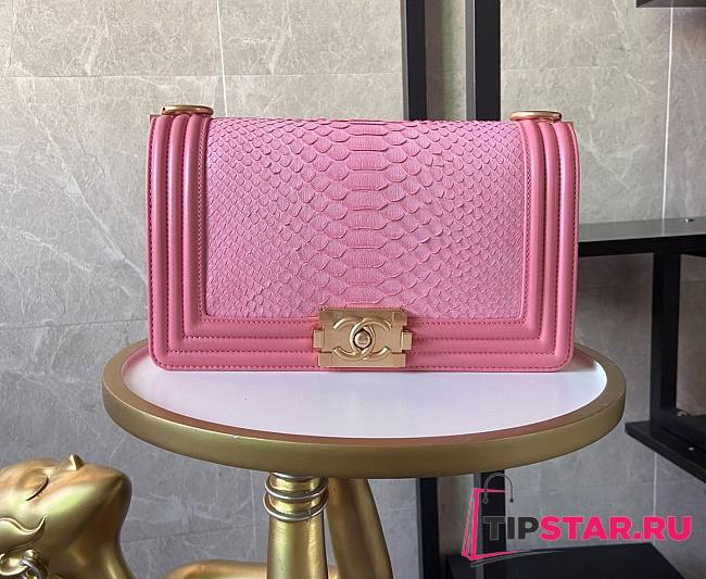Chanel Boy Flap Bag Python Old Medium Pink 67086 Size 25×16×9cm - 1