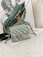 Chanel Flap Mini Green  Size 17 cm  - 4