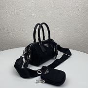 Prada Re-Edition 2005 Nylon Boston Portuton Black 1BB846 Size 20x11.5x11 cm - 4