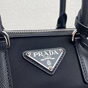 Prada Re-Edition 2005 Nylon Boston Portuton Black 1BB846 Size 20x11.5x11 cm - 6