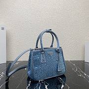 Prada Prada Galleria Saffiano leather small bag Blue 1BA896 Size 24.5x16.5x11 cm - 5