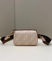  Fendi Baguette Pink FF canvas bag Size 19x11.5x4 cm - 3