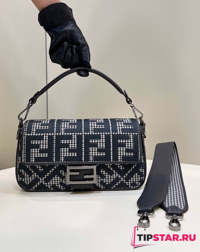 Fendi houndstooth-pattern baguette bag Size 27x6.5x15 cm - 1