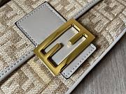  Fendi Baguette Dove gray FF tapestry fabric bag Size 27x15x6 cm - 5